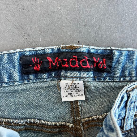 Vintage Y2K Mudd Low Rise Medium Wash Denim Blue Jean Short Women's Size 11/28 - Picture 3 of 6